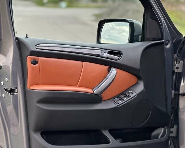 Серый БМВ Х5, объемом двигателя 2.99 л и пробегом 332 тыс. км за 12200 $, фото 3 на Automoto.ua