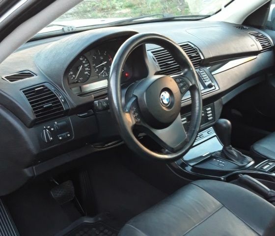 Серый БМВ Х5, объемом двигателя 3 л и пробегом 340 тыс. км за 6500 $, фото 8 на Automoto.ua