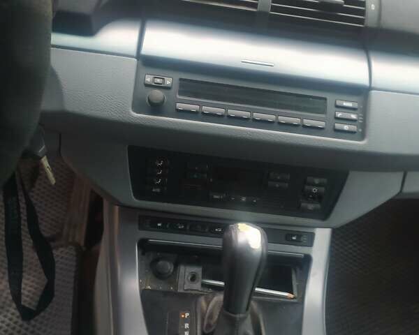 Сірий БМВ Х5, об'ємом двигуна 2.99 л та пробігом 350 тис. км за 10200 $, фото 4 на Automoto.ua