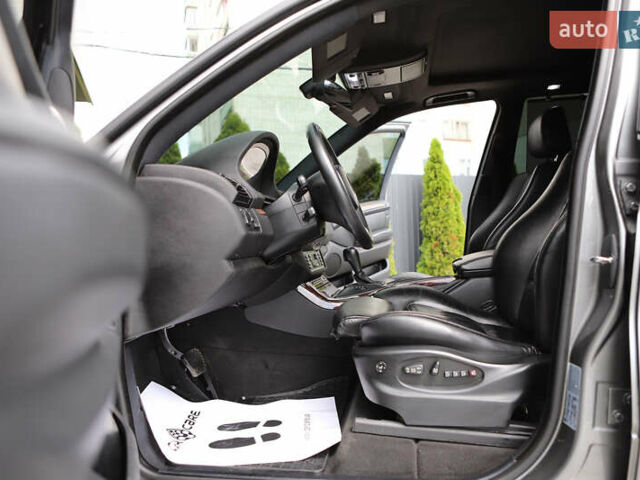 Серый БМВ Х5, объемом двигателя 3 л и пробегом 290 тыс. км за 16500 $, фото 40 на Automoto.ua