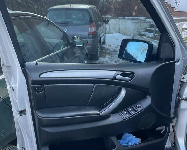Серый БМВ Х5, объемом двигателя 3 л и пробегом 375 тыс. км за 10500 $, фото 27 на Automoto.ua