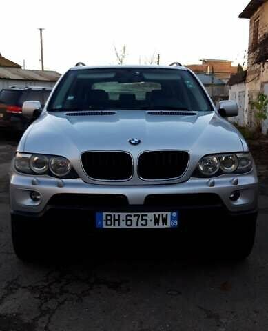 Серый БМВ Х5, объемом двигателя 3 л и пробегом 340 тыс. км за 6500 $, фото 1 на Automoto.ua