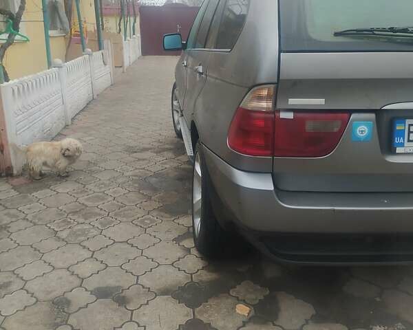 Сірий БМВ Х5, об'ємом двигуна 2.99 л та пробігом 350 тис. км за 10200 $, фото 23 на Automoto.ua
