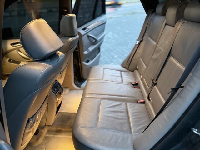 Сірий БМВ Х5, об'ємом двигуна 3 л та пробігом 400 тис. км за 6300 $, фото 18 на Automoto.ua