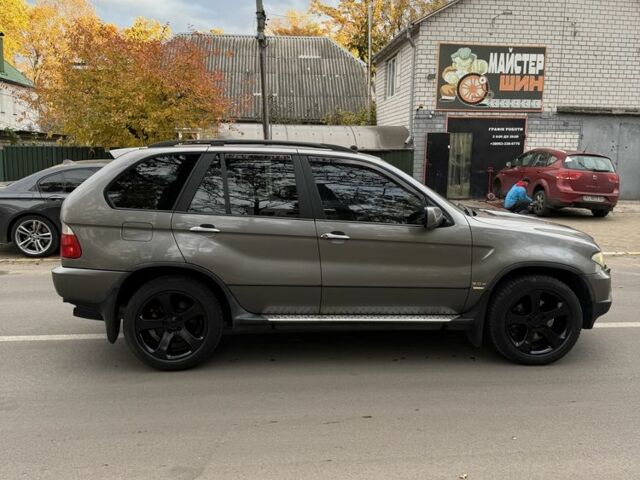 Серый БМВ Х5, объемом двигателя 3 л и пробегом 280 тыс. км за 4500 $, фото 5 на Automoto.ua