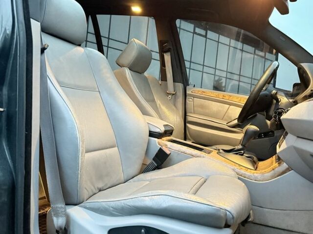 Сірий БМВ Х5, об'ємом двигуна 3 л та пробігом 400 тис. км за 6300 $, фото 15 на Automoto.ua