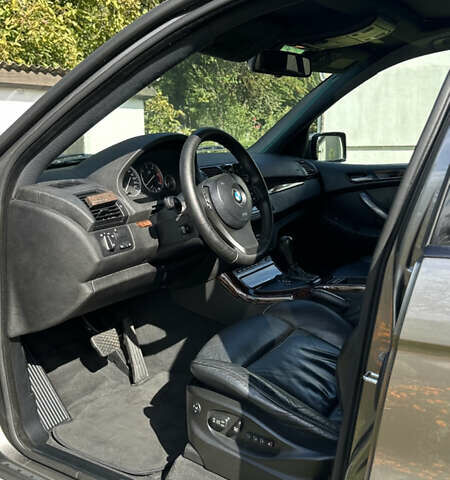 Сірий БМВ Х5, об'ємом двигуна 2.99 л та пробігом 489 тис. км за 11500 $, фото 15 на Automoto.ua