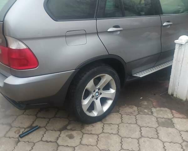 Сірий БМВ Х5, об'ємом двигуна 2.99 л та пробігом 350 тис. км за 10200 $, фото 9 на Automoto.ua