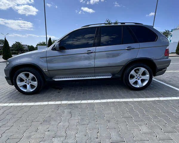 Серый БМВ Х5, объемом двигателя 3 л и пробегом 283 тыс. км за 15000 $, фото 7 на Automoto.ua