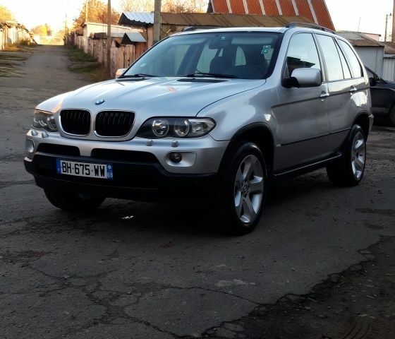 Серый БМВ Х5, объемом двигателя 3 л и пробегом 340 тыс. км за 6500 $, фото 5 на Automoto.ua