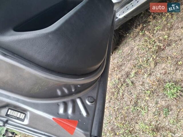 Серый БМВ Х5, объемом двигателя 3 л и пробегом 330 тыс. км за 11400 $, фото 5 на Automoto.ua