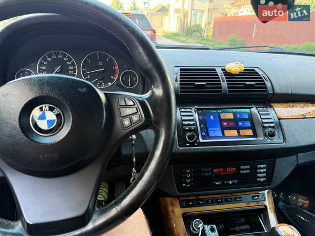 Серый БМВ Х5, объемом двигателя 3 л и пробегом 343 тыс. км за 13300 $, фото 12 на Automoto.ua