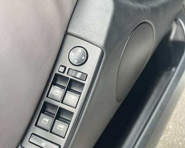 Серый БМВ Х5, объемом двигателя 3 л и пробегом 443 тыс. км за 11200 $, фото 19 на Automoto.ua