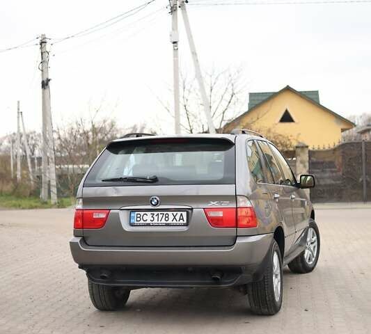 Серый БМВ Х5, объемом двигателя 2.98 л и пробегом 332 тыс. км за 8700 $, фото 4 на Automoto.ua