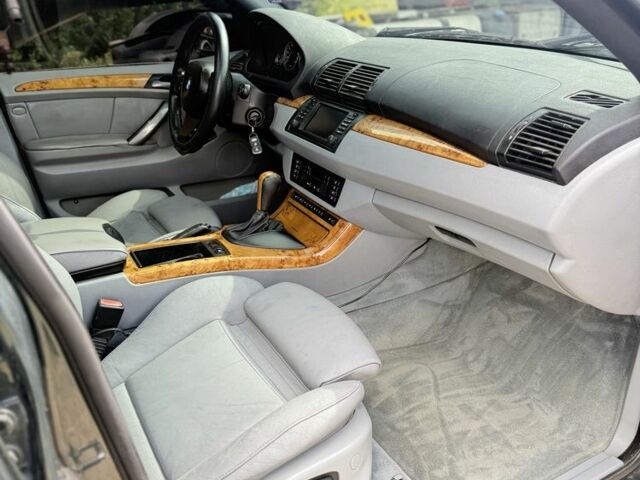 Серый БМВ Х5, объемом двигателя 3 л и пробегом 400 тыс. км за 6100 $, фото 19 на Automoto.ua