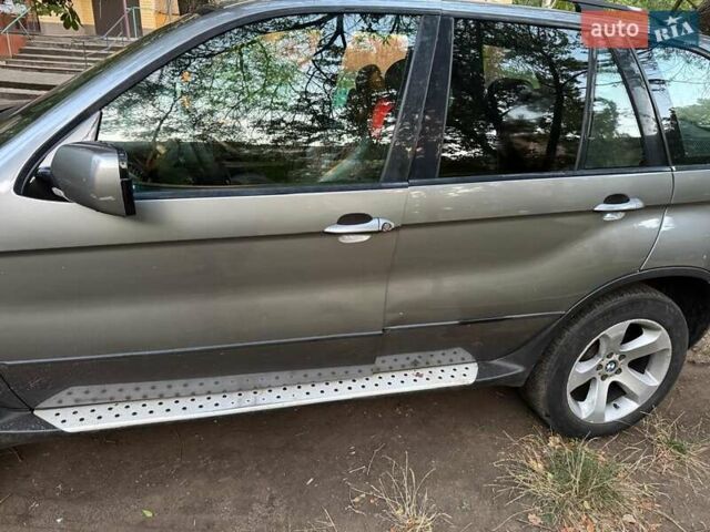 Сірий БМВ Х5, об'ємом двигуна 3 л та пробігом 300 тис. км за 5500 $, фото 12 на Automoto.ua