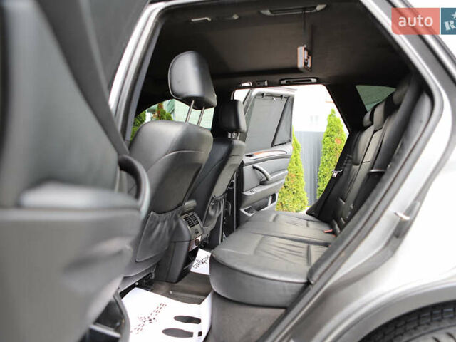 Серый БМВ Х5, объемом двигателя 3 л и пробегом 290 тыс. км за 16500 $, фото 56 на Automoto.ua