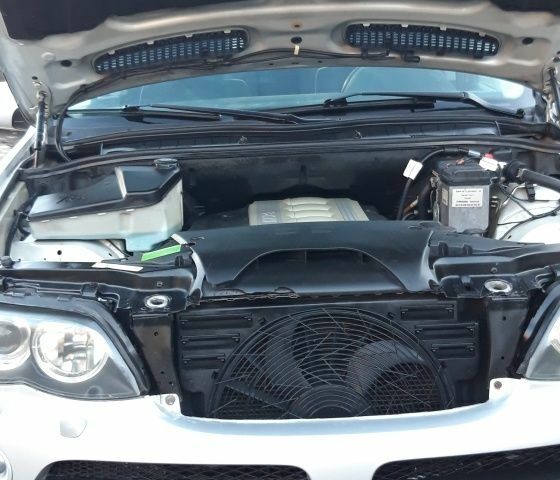 Серый БМВ Х5, объемом двигателя 3 л и пробегом 340 тыс. км за 6500 $, фото 21 на Automoto.ua