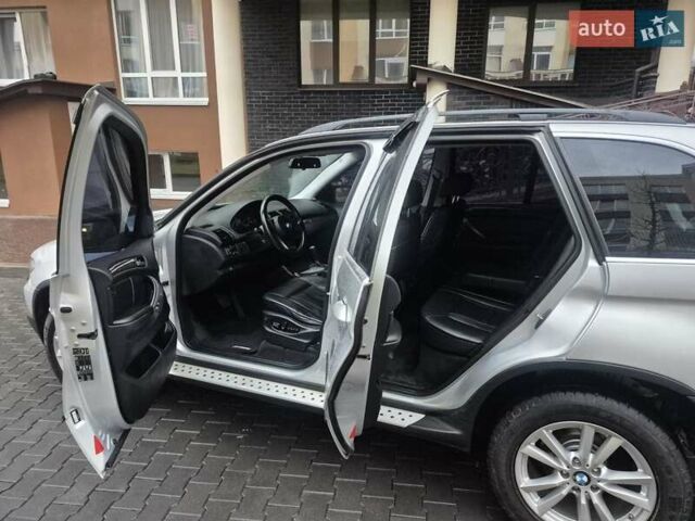 Серый БМВ Х5, объемом двигателя 4.4 л и пробегом 301 тыс. км за 9500 $, фото 22 на Automoto.ua