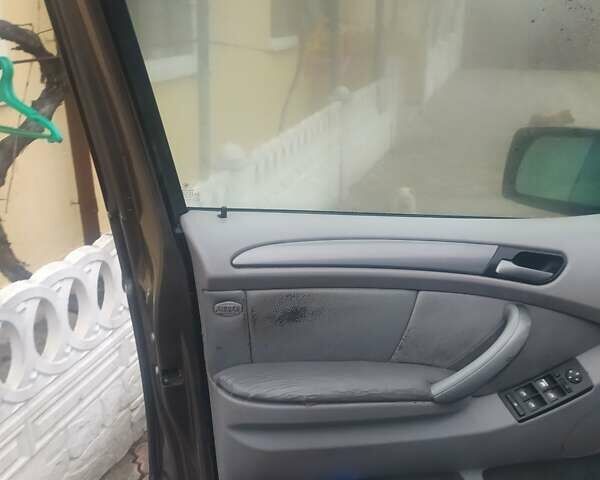 Сірий БМВ Х5, об'ємом двигуна 2.99 л та пробігом 350 тис. км за 10200 $, фото 2 на Automoto.ua