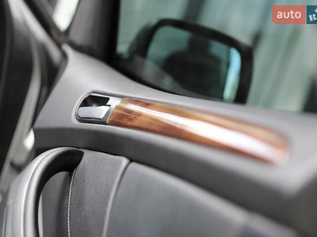 Серый БМВ Х5, объемом двигателя 3 л и пробегом 290 тыс. км за 16500 $, фото 51 на Automoto.ua