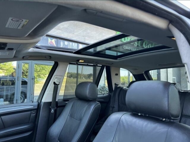 Серый БМВ Х5, объемом двигателя 3 л и пробегом 170 тыс. км за 8500 $, фото 4 на Automoto.ua