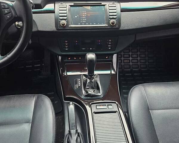 Серый БМВ Х5, объемом двигателя 3 л и пробегом 227 тыс. км за 9000 $, фото 16 на Automoto.ua