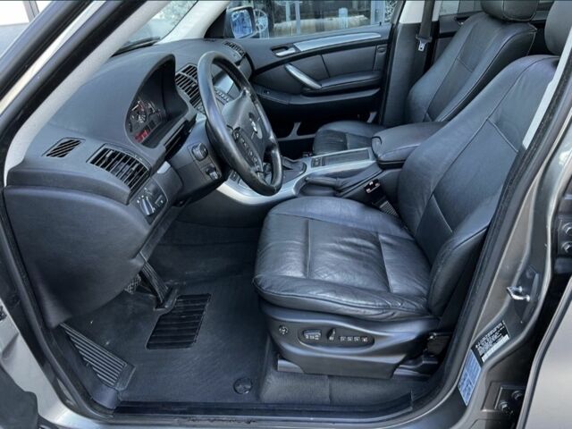 Серый БМВ Х5, объемом двигателя 3 л и пробегом 170 тыс. км за 8500 $, фото 3 на Automoto.ua