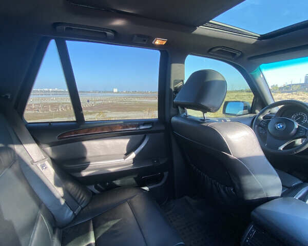 Серый БМВ Х5, объемом двигателя 2.99 л и пробегом 297 тыс. км за 11900 $, фото 8 на Automoto.ua