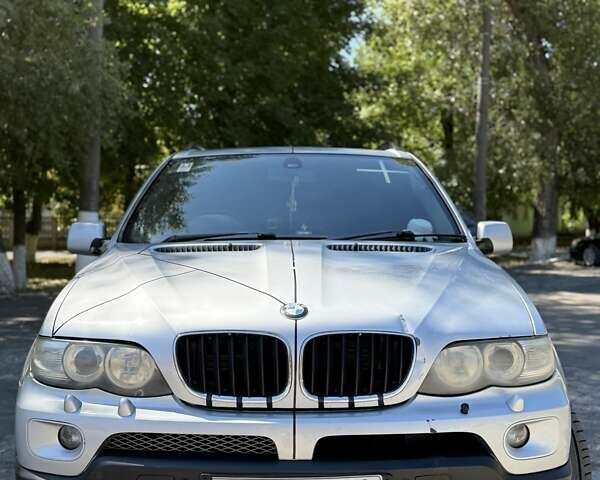 Серый БМВ Х5, объемом двигателя 0 л и пробегом 300 тыс. км за 5000 $, фото 4 на Automoto.ua