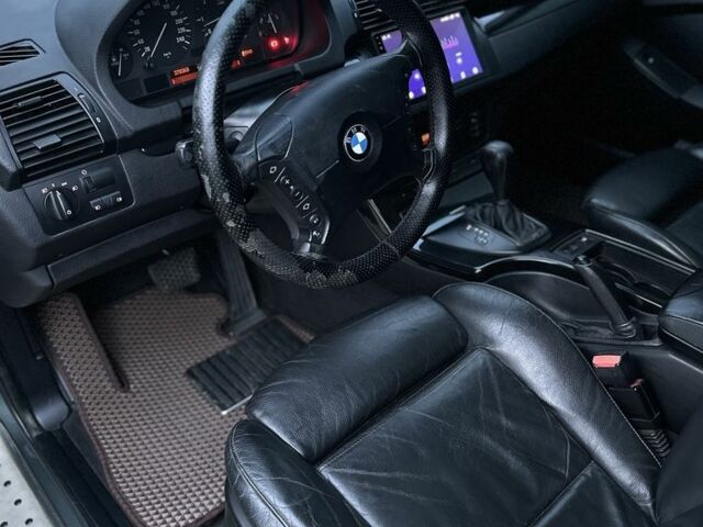 Серый БМВ Х5, объемом двигателя 3 л и пробегом 373 тыс. км за 6400 $, фото 12 на Automoto.ua