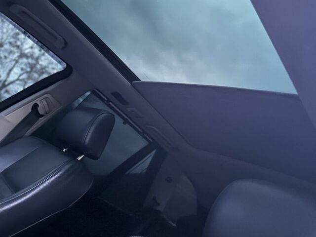 Серый БМВ Х5, объемом двигателя 3 л и пробегом 373 тыс. км за 6400 $, фото 18 на Automoto.ua