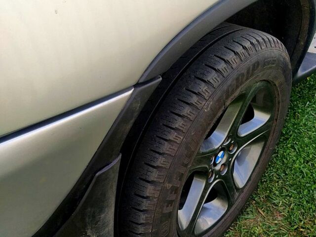 Серый БМВ Х5, объемом двигателя 3 л и пробегом 0 тыс. км за 9500 $, фото 5 на Automoto.ua