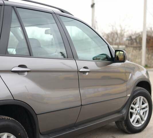 Серый БМВ Х5, объемом двигателя 2.98 л и пробегом 332 тыс. км за 8700 $, фото 23 на Automoto.ua