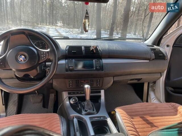 Серый БМВ Х5, объемом двигателя 3 л и пробегом 375 тыс. км за 10500 $, фото 5 на Automoto.ua