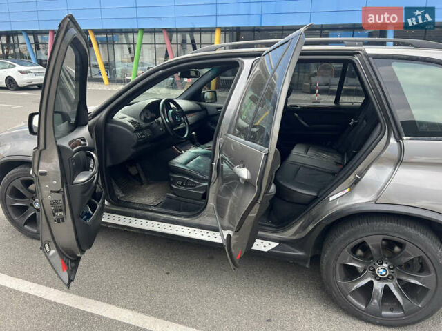 Серый БМВ Х5, объемом двигателя 4.8 л и пробегом 143 тыс. км за 18000 $, фото 7 на Automoto.ua