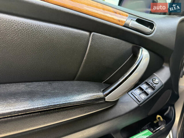 Серый БМВ Х5, объемом двигателя 3 л и пробегом 343 тыс. км за 13300 $, фото 18 на Automoto.ua