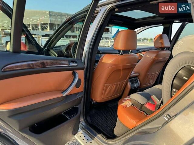Серый БМВ Х5, объемом двигателя 3 л и пробегом 337 тыс. км за 12999 $, фото 8 на Automoto.ua