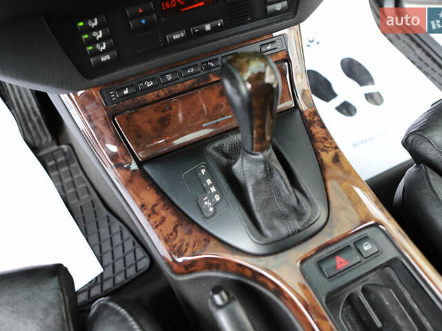 Серый БМВ Х5, объемом двигателя 3 л и пробегом 290 тыс. км за 16500 $, фото 48 на Automoto.ua