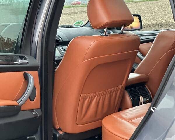 Серый БМВ Х5, объемом двигателя 2.99 л и пробегом 332 тыс. км за 12200 $, фото 5 на Automoto.ua