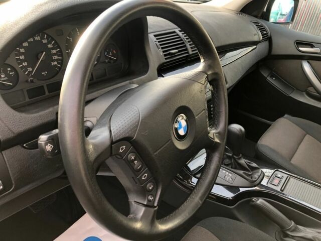 Серый БМВ Х5, объемом двигателя 3 л и пробегом 140 тыс. км за 3800 $, фото 8 на Automoto.ua