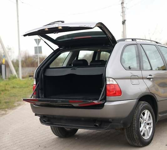 Серый БМВ Х5, объемом двигателя 2.98 л и пробегом 332 тыс. км за 8700 $, фото 12 на Automoto.ua