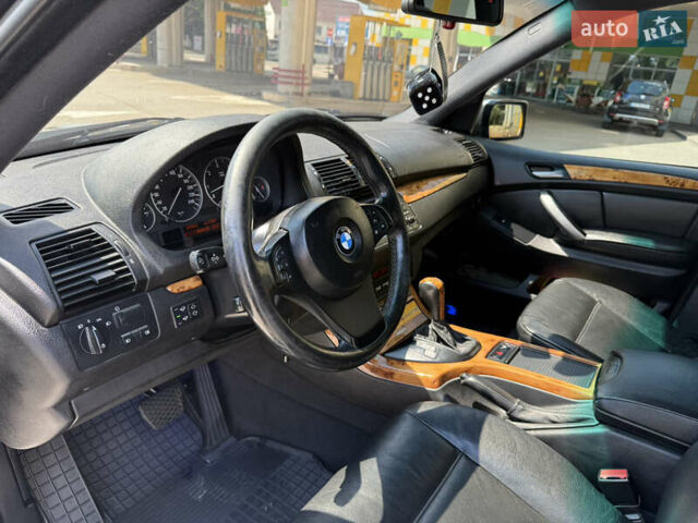Серый БМВ Х5, объемом двигателя 3 л и пробегом 343 тыс. км за 13300 $, фото 20 на Automoto.ua