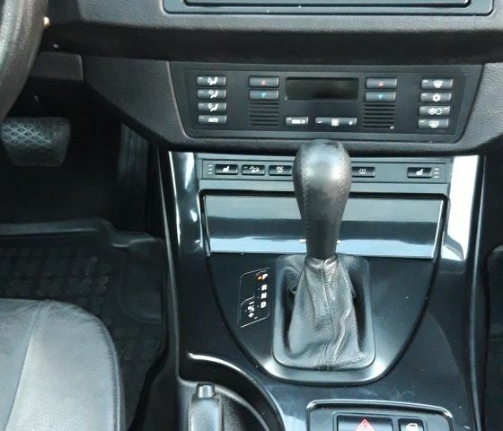 Серый БМВ Х5, объемом двигателя 3 л и пробегом 340 тыс. км за 6500 $, фото 13 на Automoto.ua