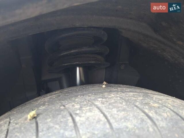 Серый БМВ Х5, объемом двигателя 3 л и пробегом 330 тыс. км за 11400 $, фото 21 на Automoto.ua