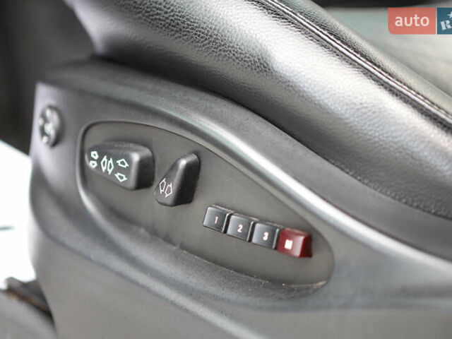 Серый БМВ Х5, объемом двигателя 3 л и пробегом 290 тыс. км за 16500 $, фото 41 на Automoto.ua