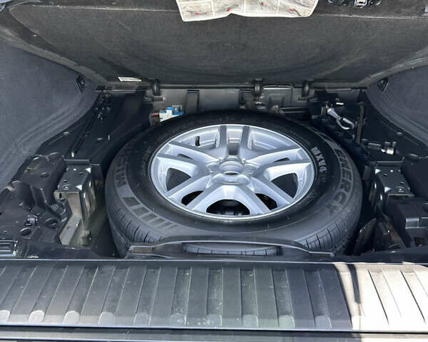 Серый БМВ Х5, объемом двигателя 3 л и пробегом 283 тыс. км за 15000 $, фото 26 на Automoto.ua