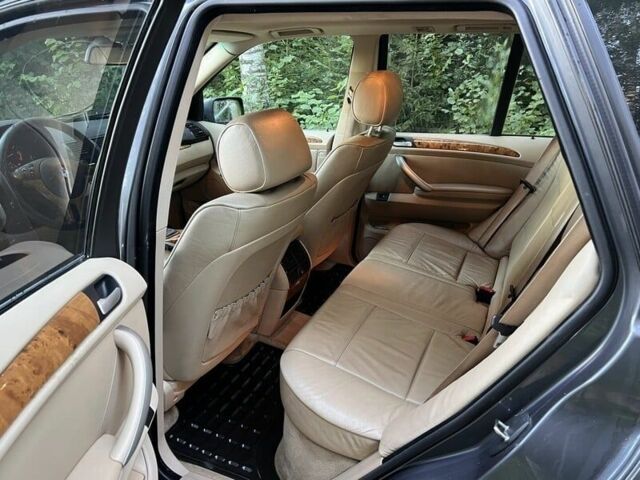 Серый БМВ Х5, объемом двигателя 3 л и пробегом 218 тыс. км за 4000 $, фото 7 на Automoto.ua