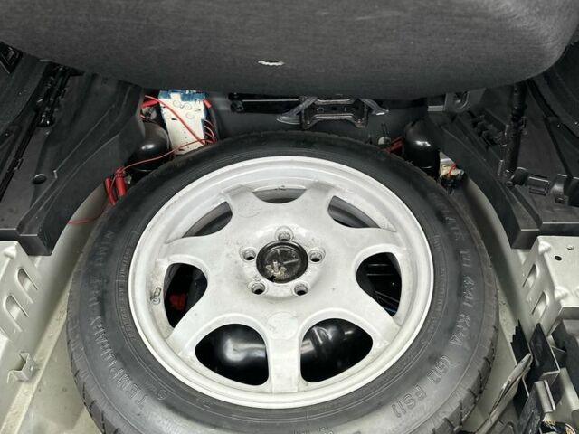 Сірий БМВ Х5, об'ємом двигуна 3 л та пробігом 400 тис. км за 5800 $, фото 21 на Automoto.ua