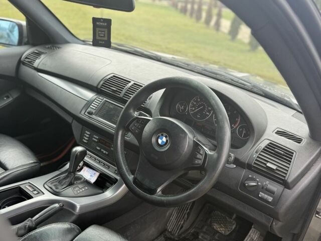 Серый БМВ Х5, объемом двигателя 3 л и пробегом 150 тыс. км за 4653 $, фото 1 на Automoto.ua